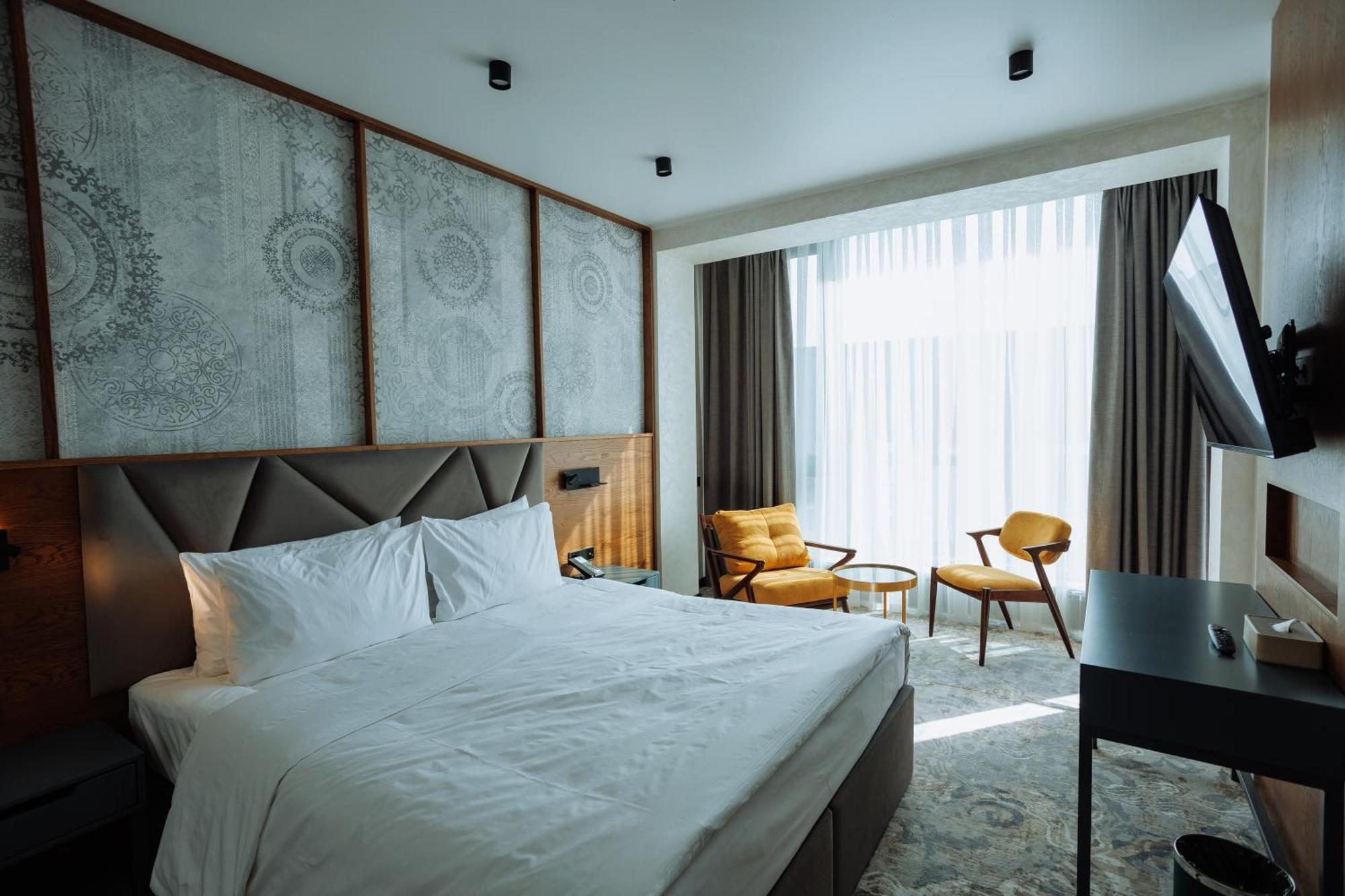 Aurum Garden Hotel Shymkent Ngoại thất bức ảnh