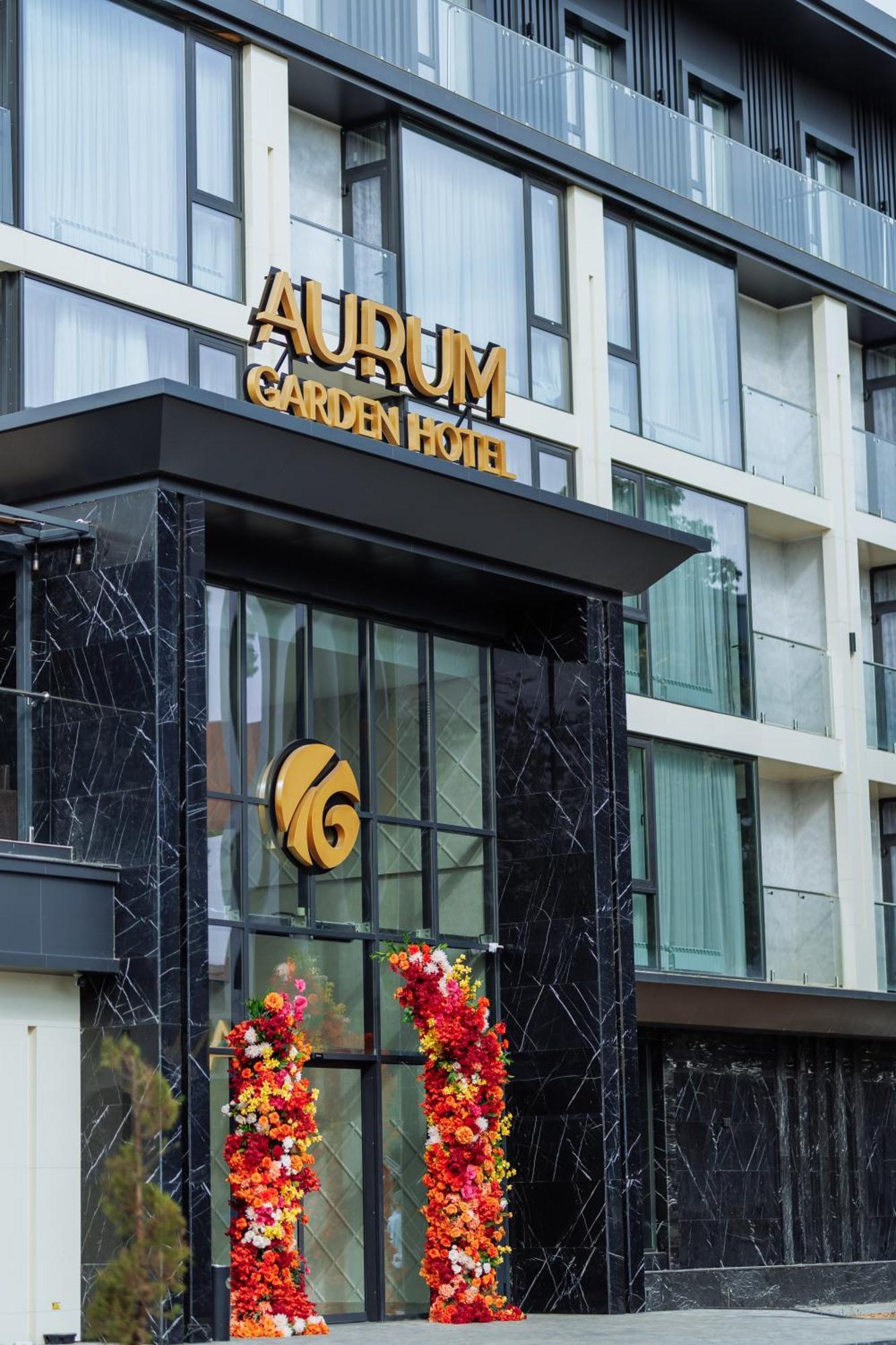 Aurum Garden Hotel Shymkent Ngoại thất bức ảnh