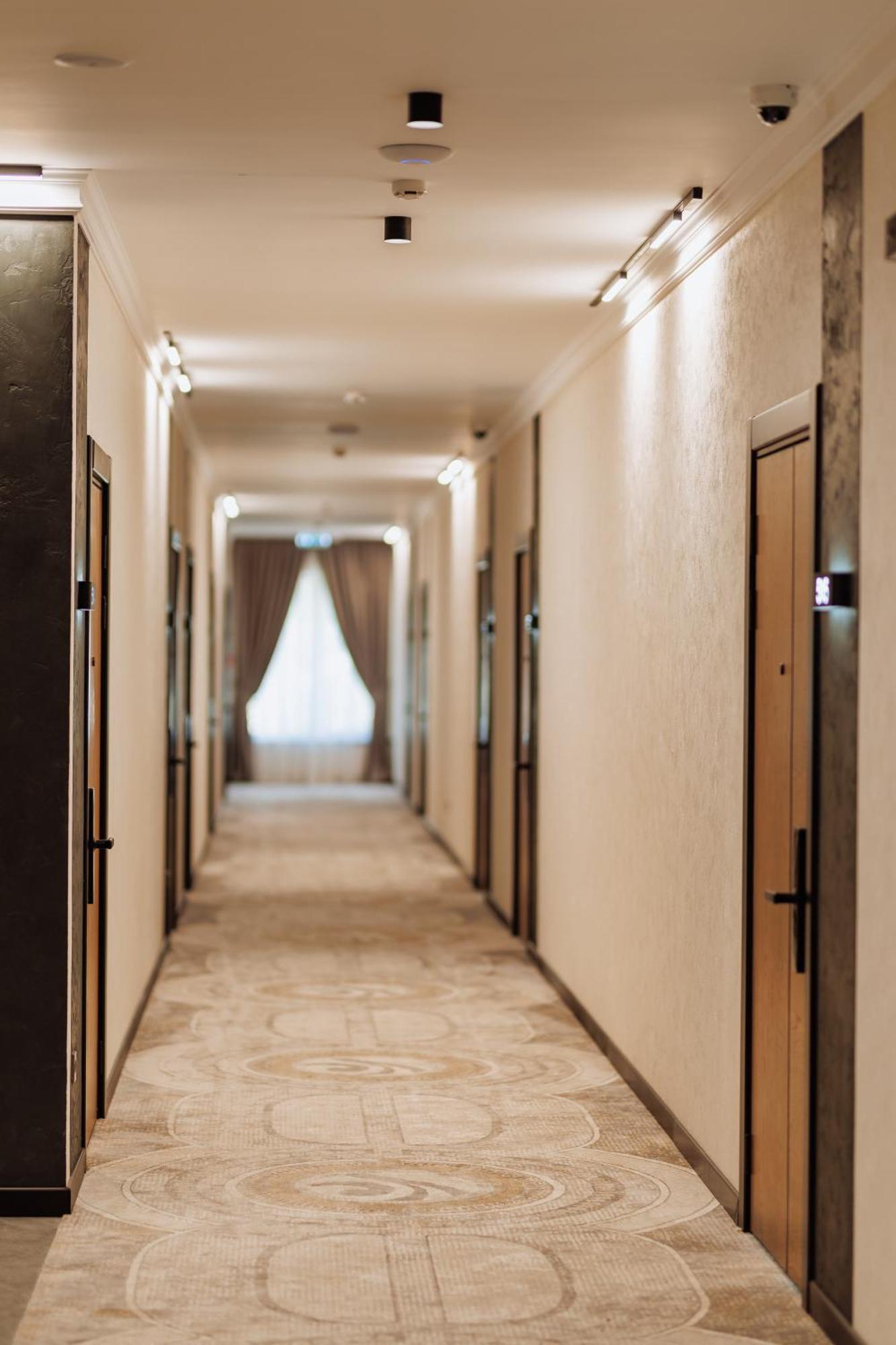 Aurum Garden Hotel Shymkent Ngoại thất bức ảnh